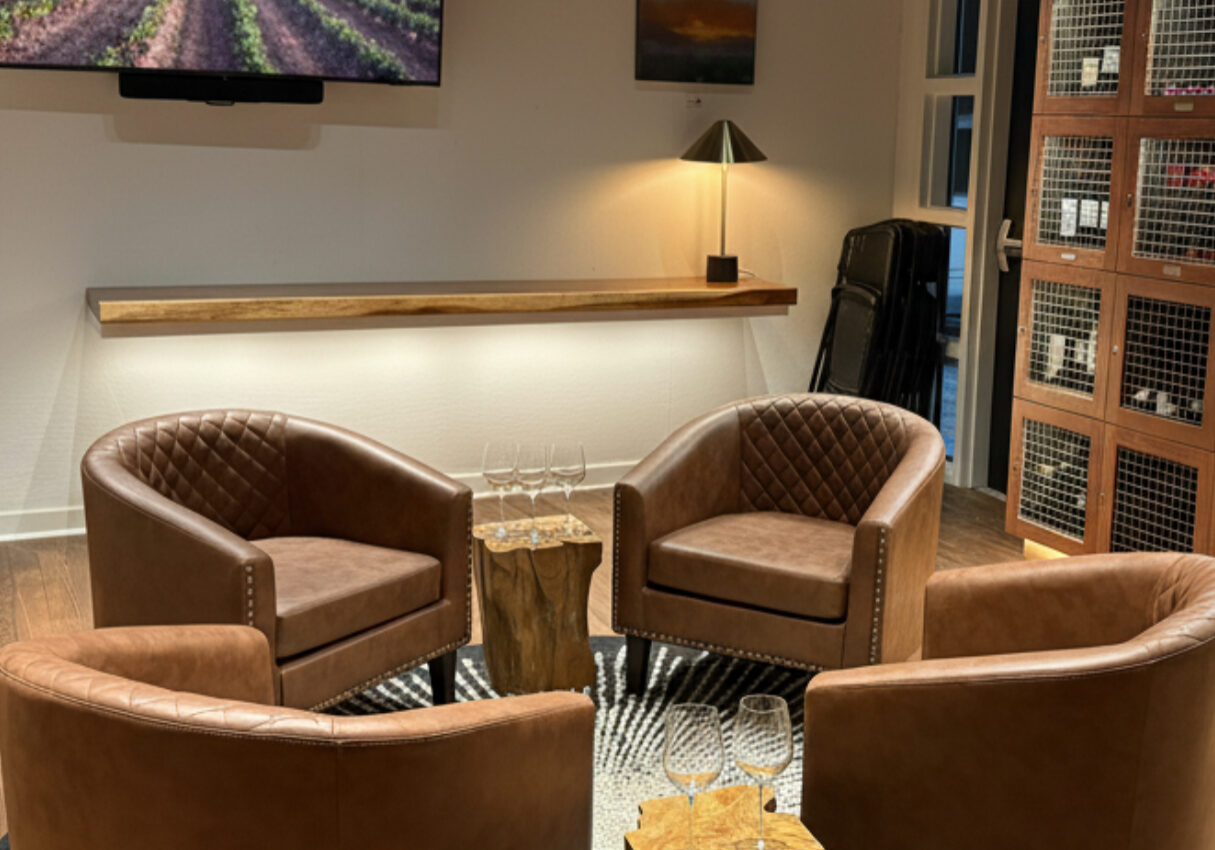 Boerne Club Members Only Room modified